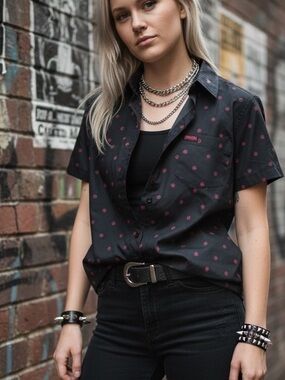 DIXXON Women’s Black Short-Sleeve Button-Down with Red Star Pattern